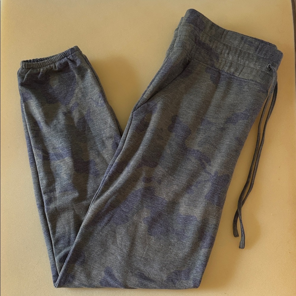 Camouflage Leggings (Medium)